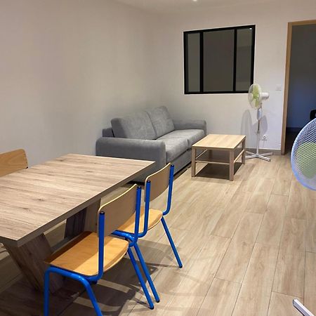 Appartement Ou Studio En Hyper Centre, Pour La Plage Et La Rue Pietonne Il Suffit De Traverser La Rue , Voir La Photo Principale Andernos-les-Bains Exterior foto